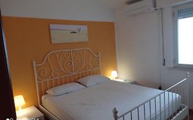 appartamento con terrazzo fronte mare